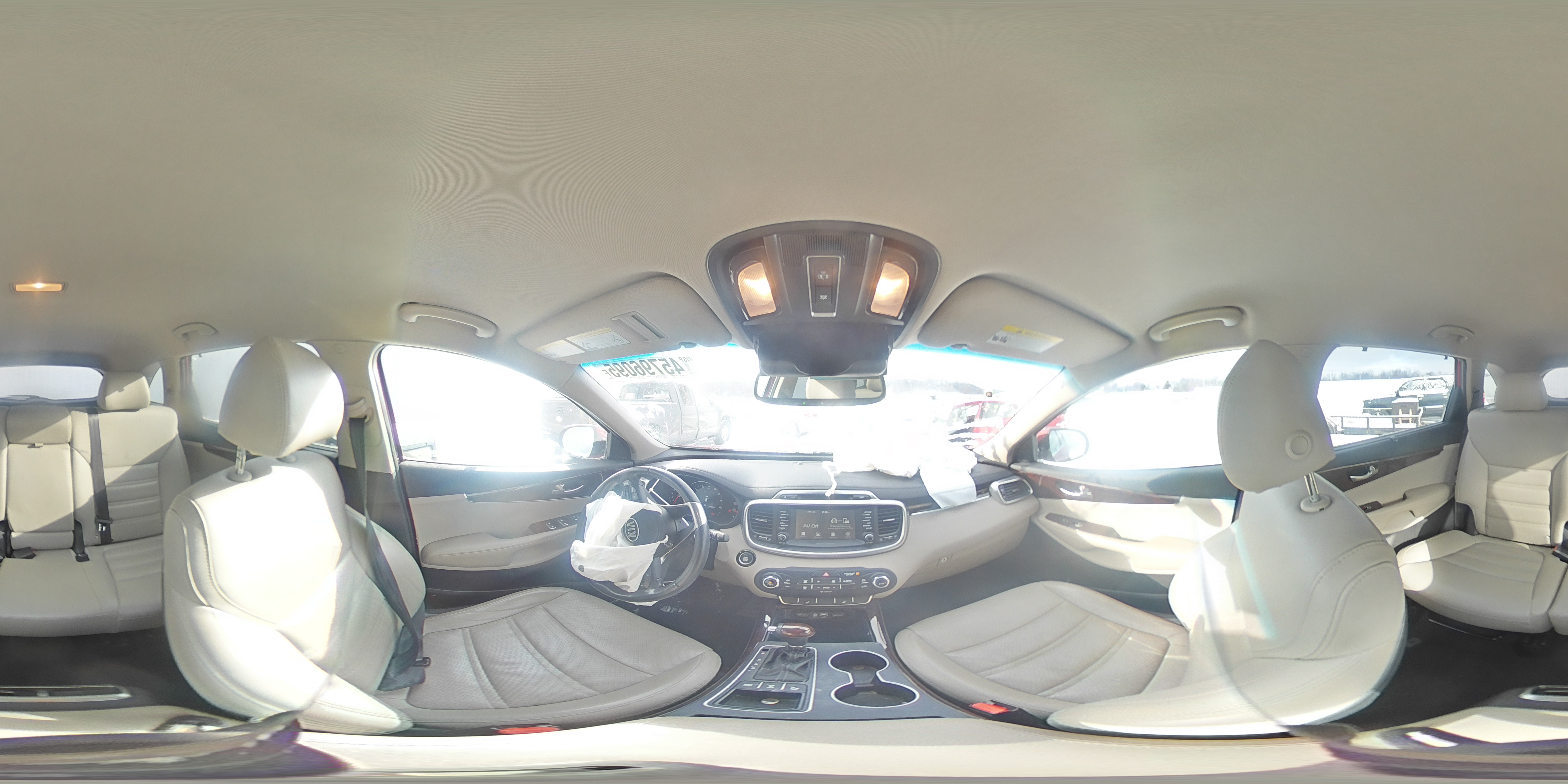 2018 Kia Sorento - Image 15