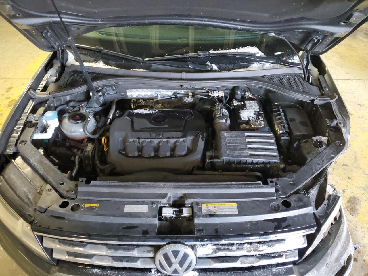 2021 Volkswagen Tiguan - Image 14