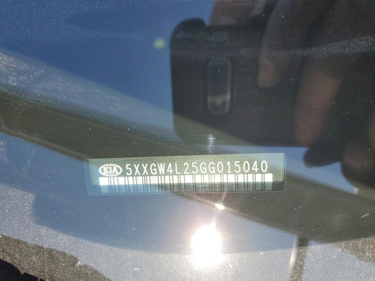 2016 Kia Optima - Image 12
