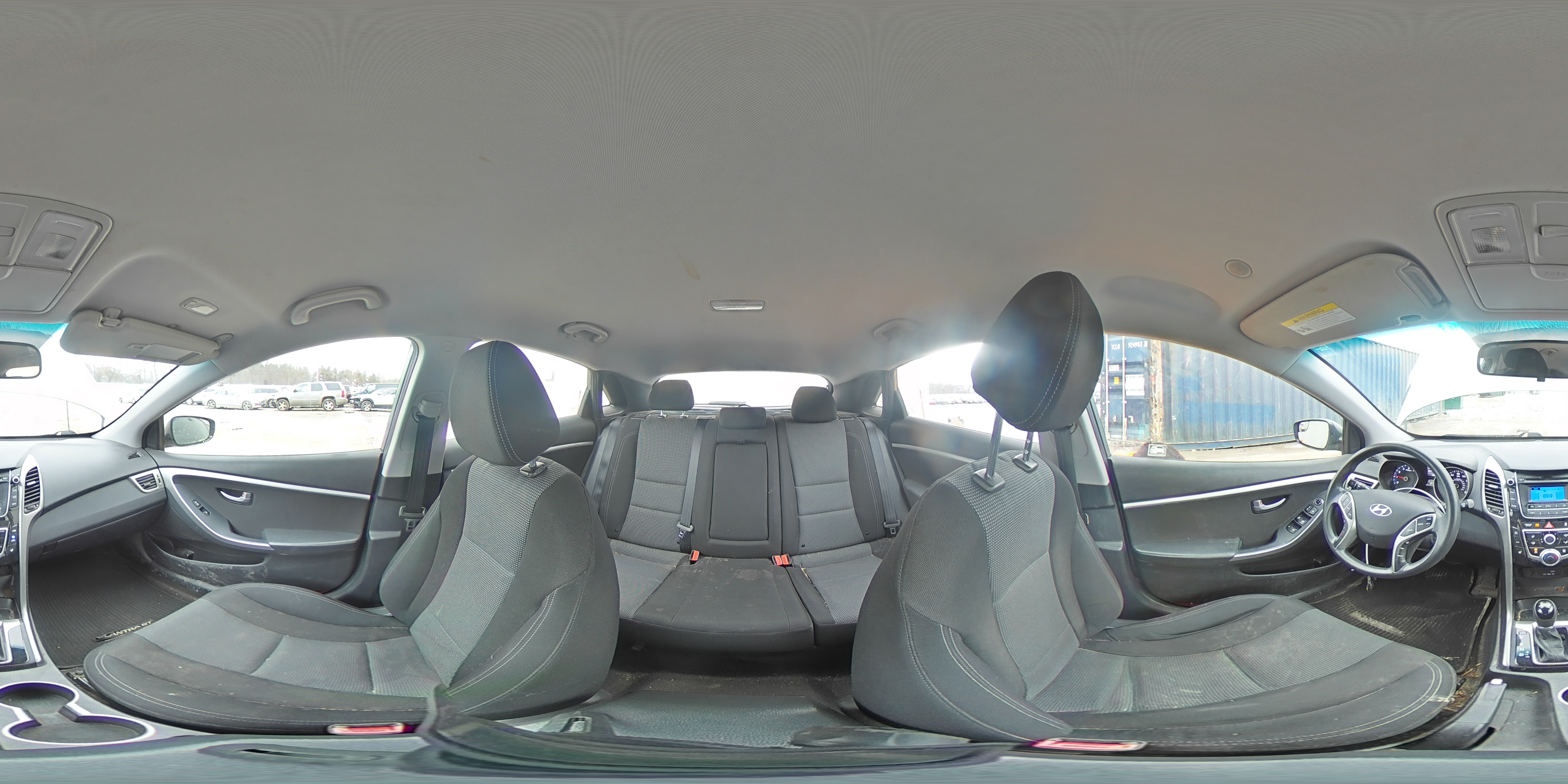 2016 Hyundai Elantra - Image 15