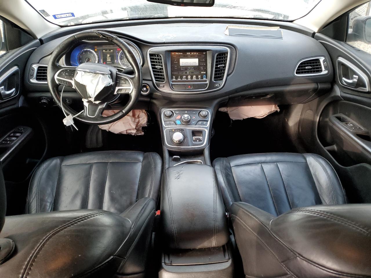 2016 Chrysler 200 - Image 8
