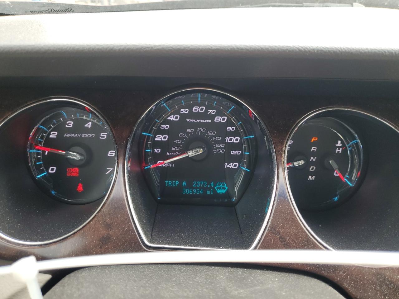 2012 Ford Taurus - Image 9