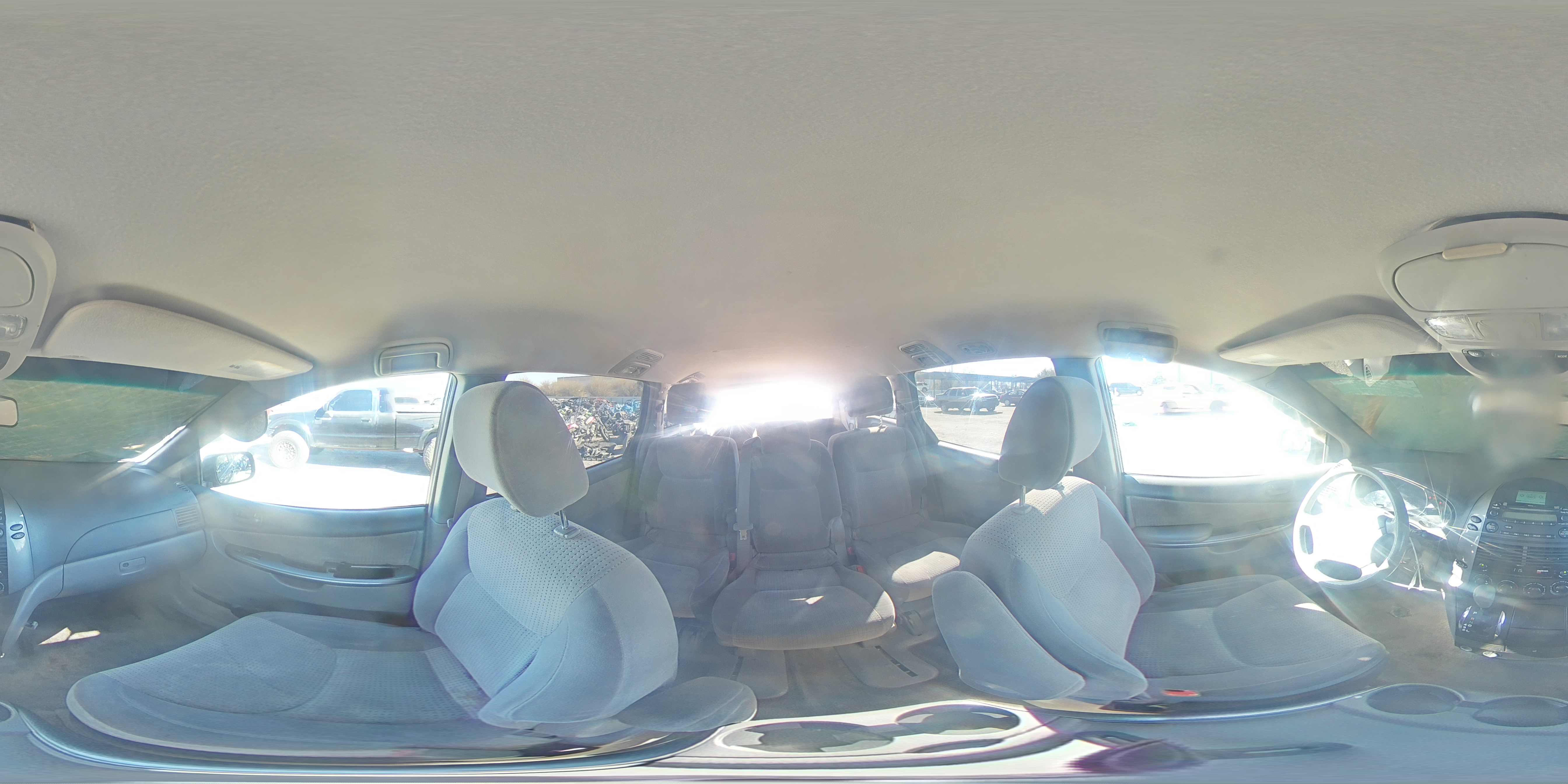 2010 Toyota Sienna - Image 14