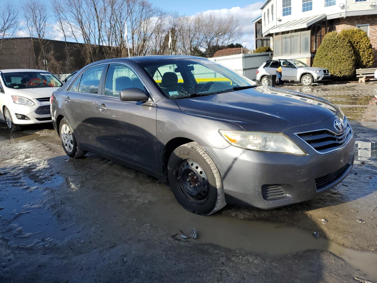 2010 Toyota Camry - Image 4