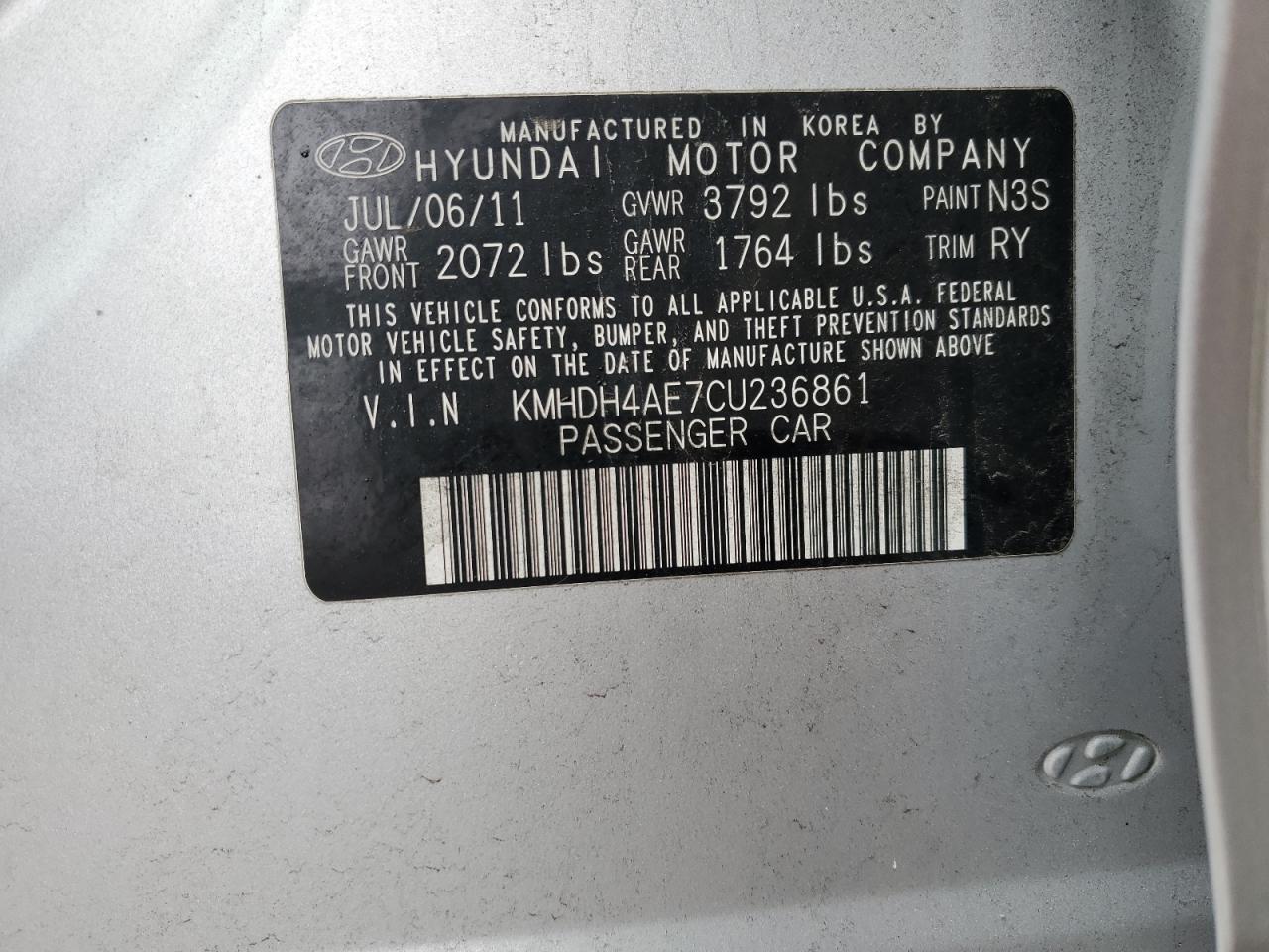2012 Hyundai Elantra - Image 12