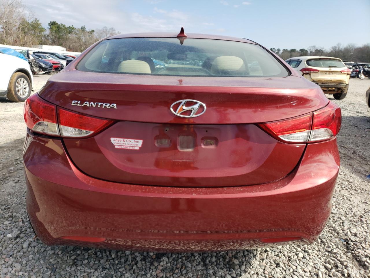 2013 Hyundai Elantra - Image 6
