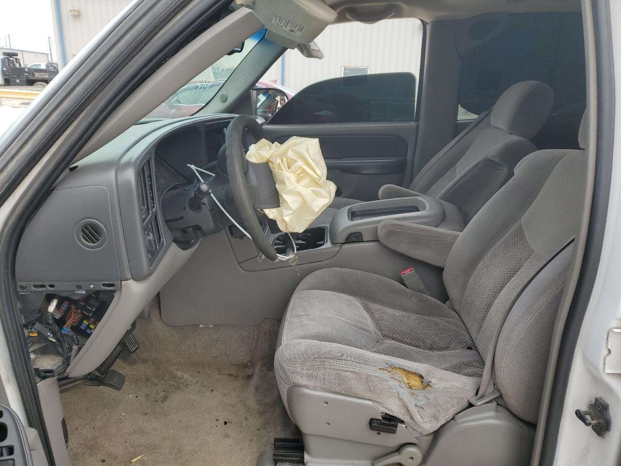 2003 Chevrolet Tahoe - Image 7