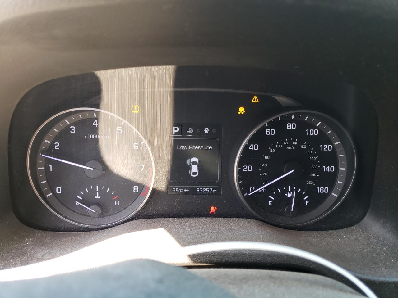 2018 Hyundai Elantra - Image 9