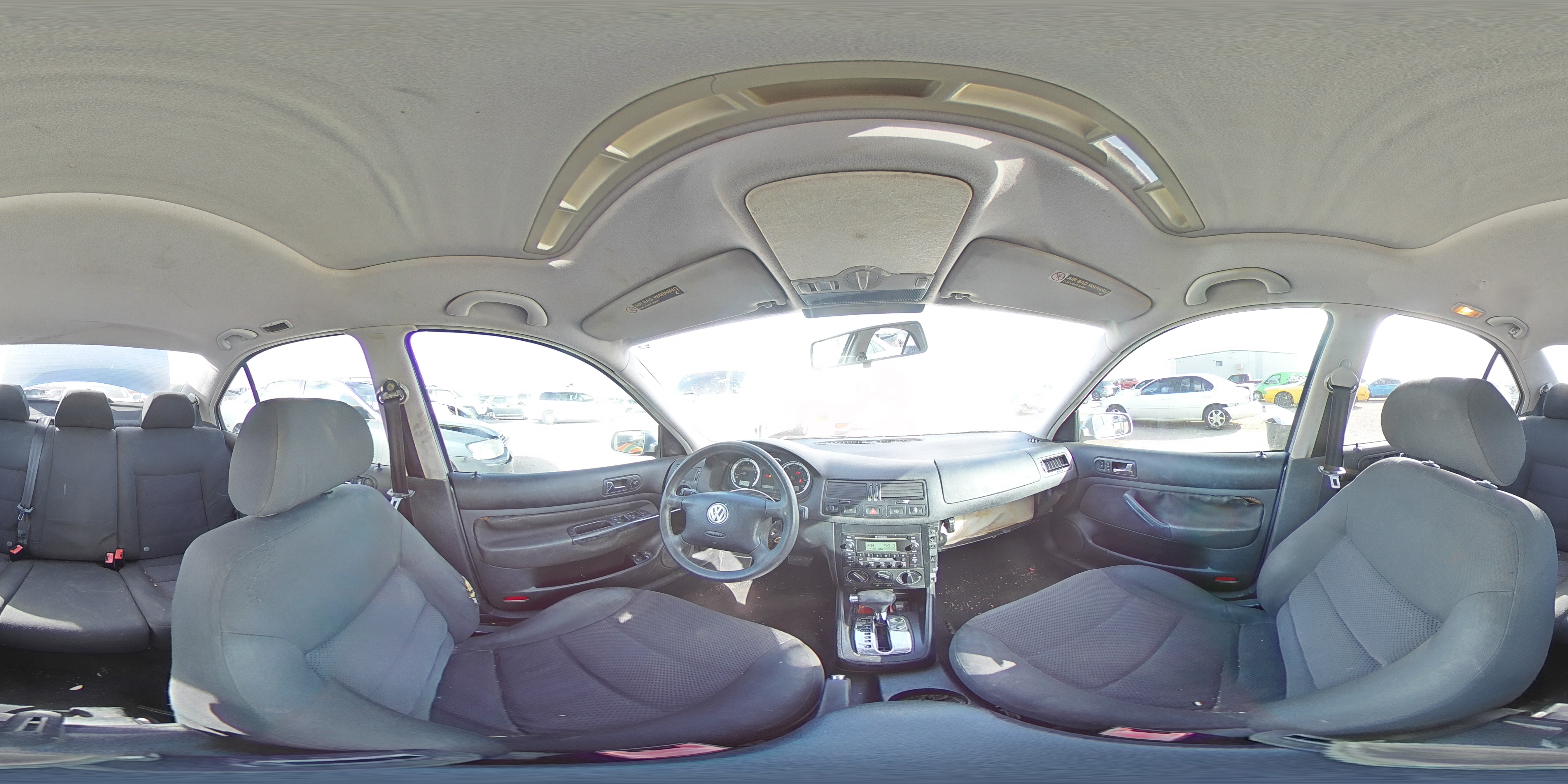 2005 Volkswagen Jetta - Image 12