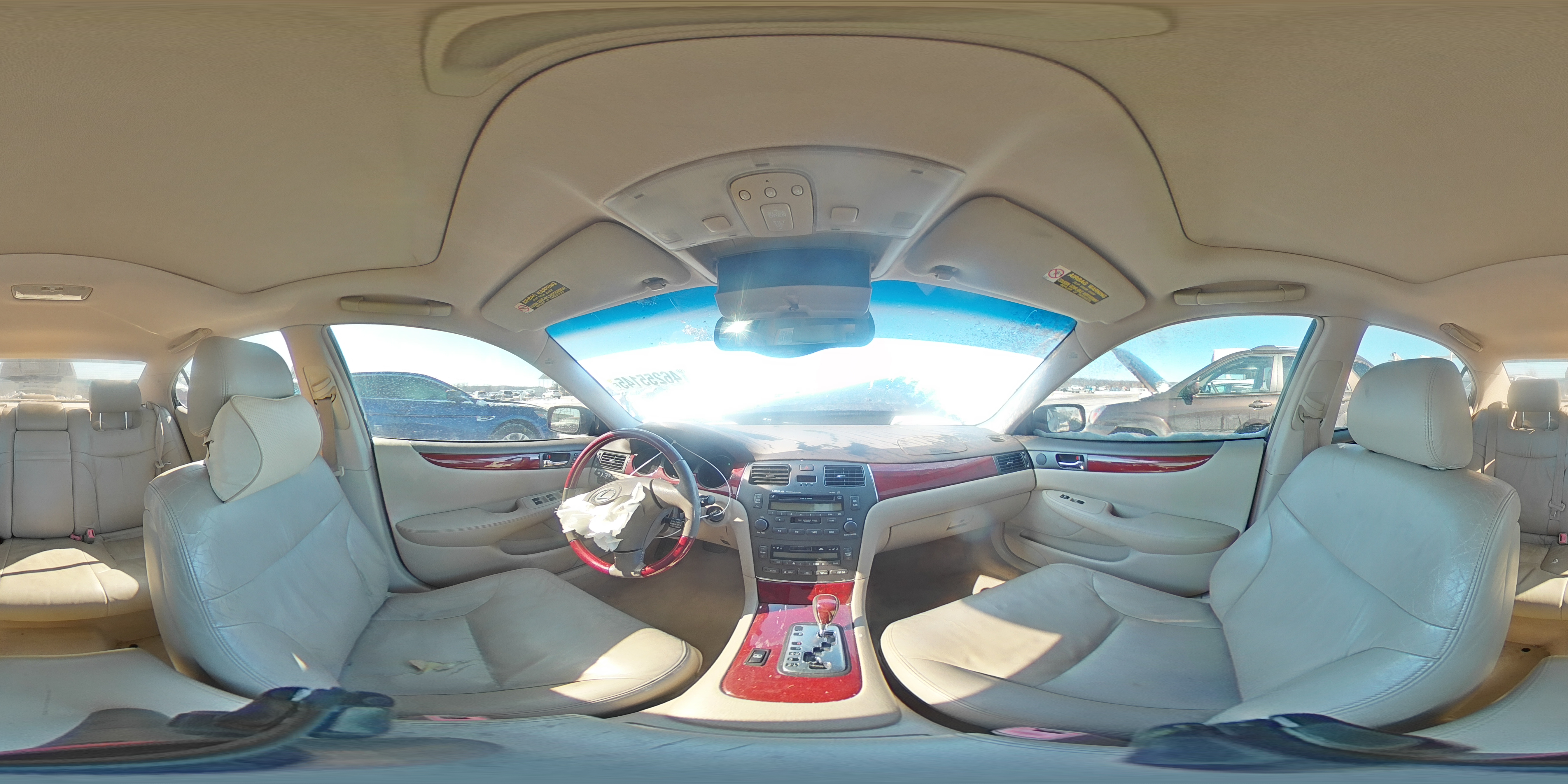 2004 Lexus ES - Image 13
