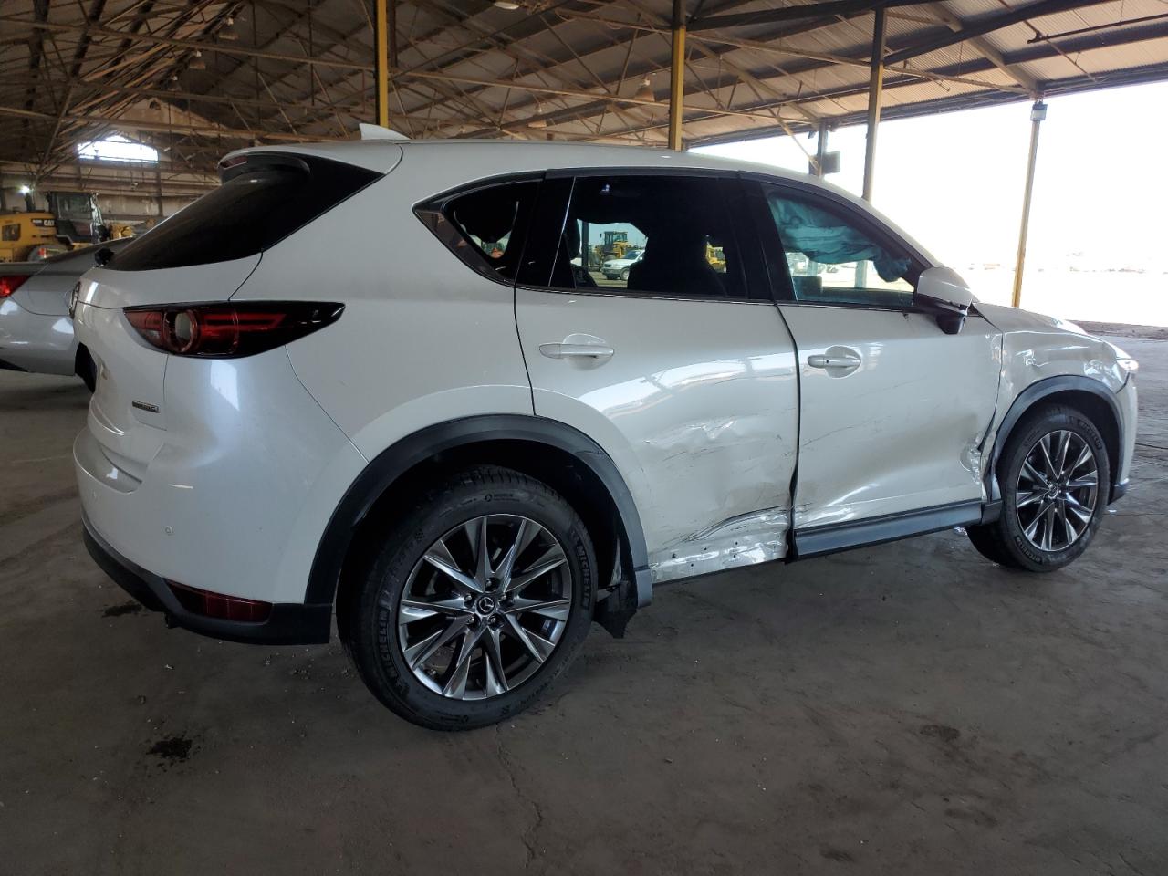 2020 Mazda CX-5 - Image 3
