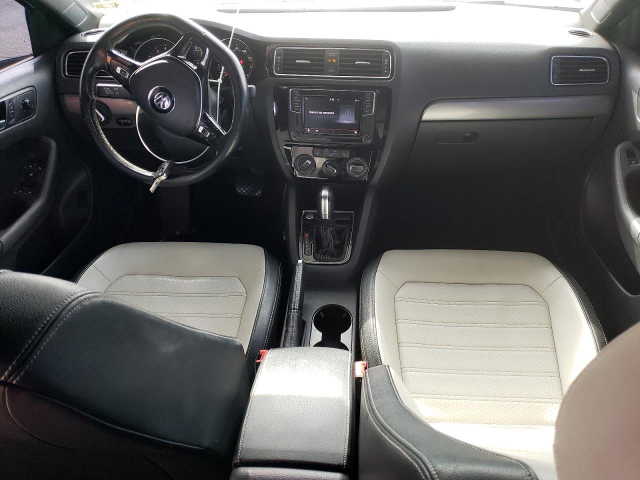 2016 Volkswagen Jetta - Image 8