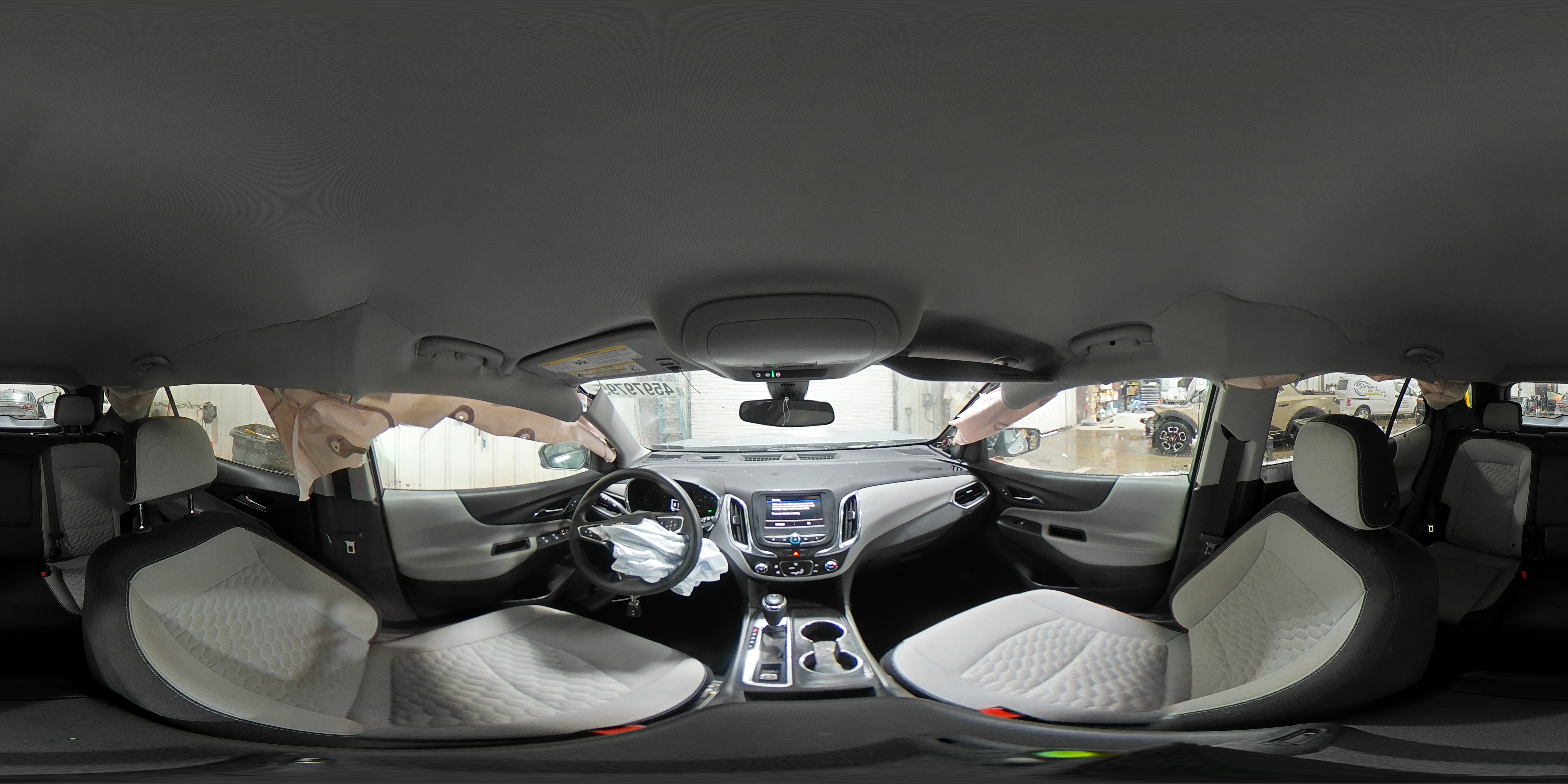 2020 Chevrolet Equinox - Image 16