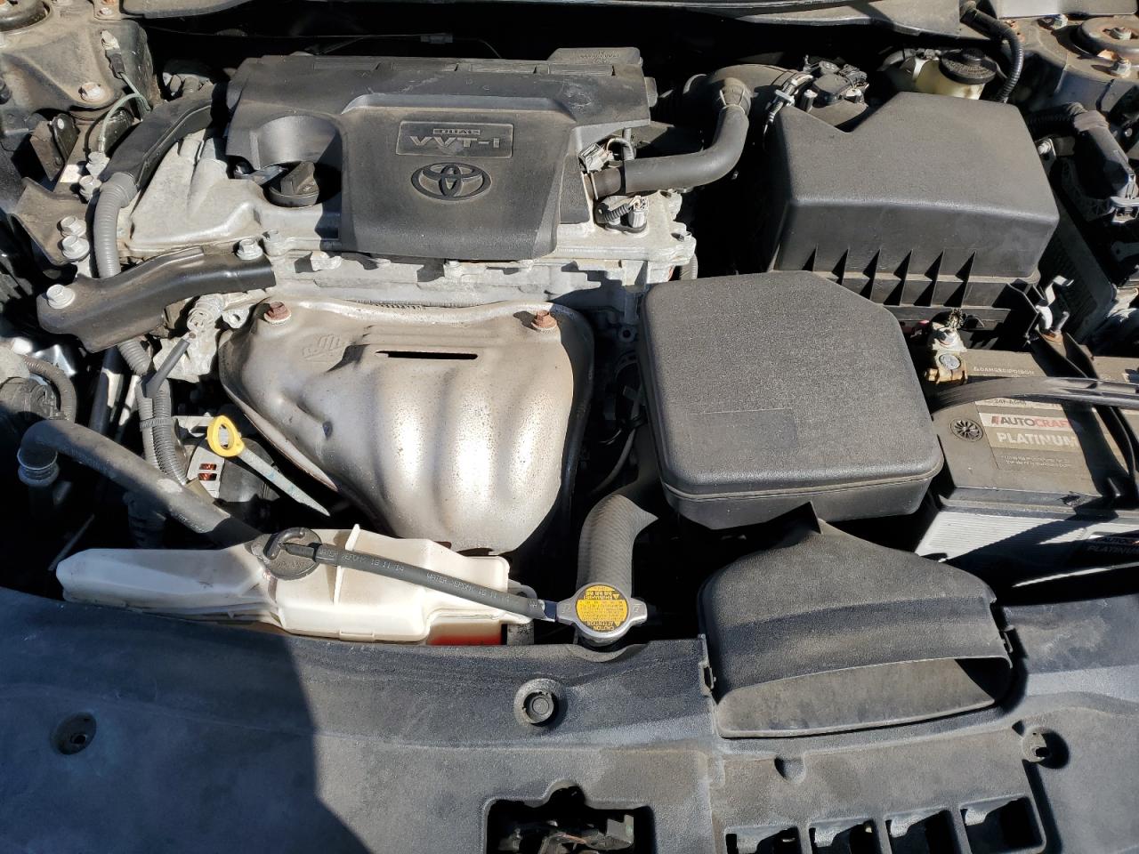 2015 Toyota Camry - Image 11