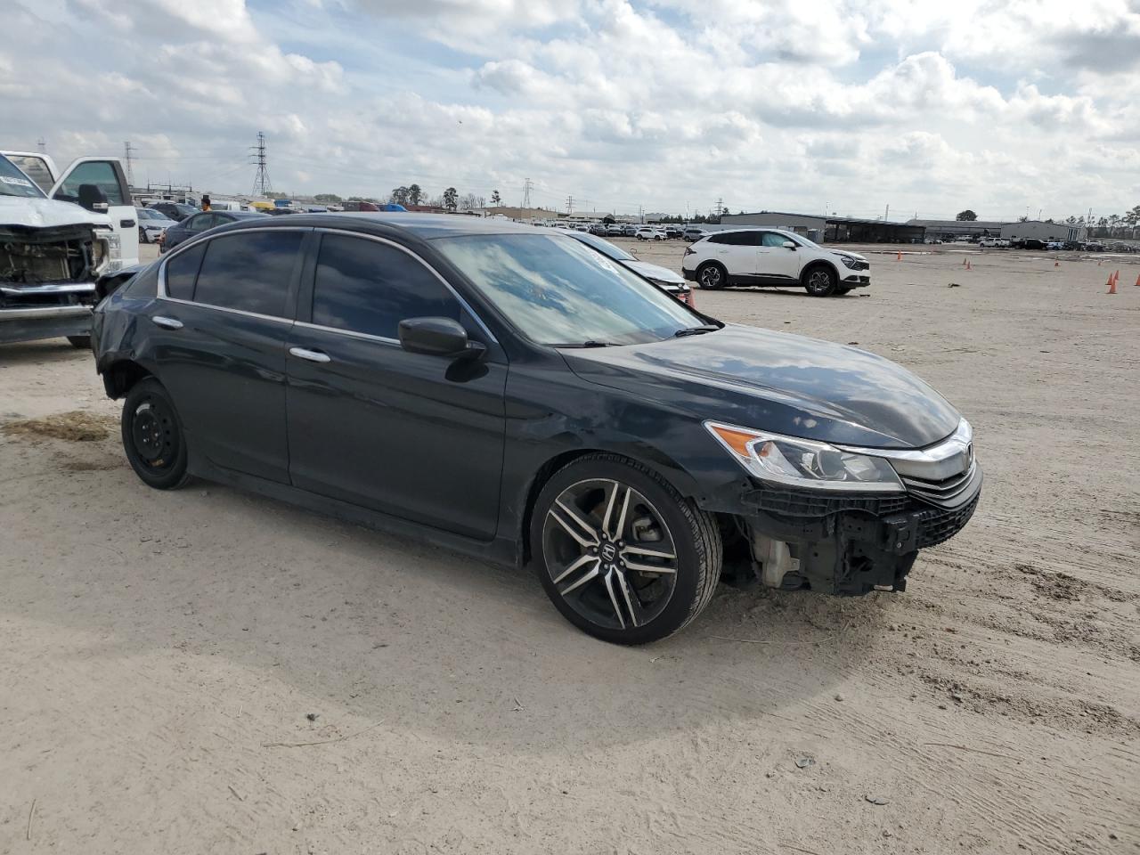 2017 Honda Accord - Image 4