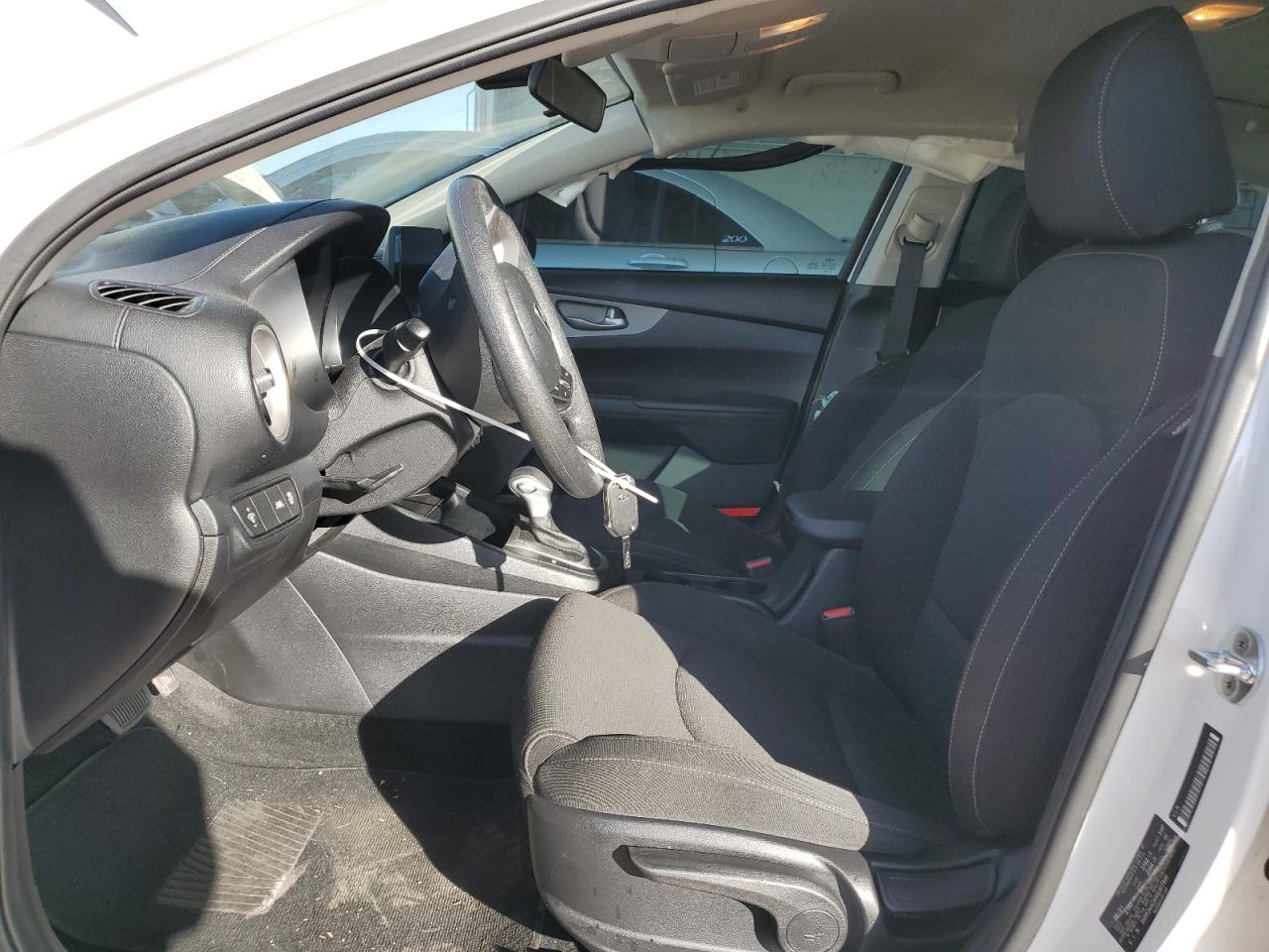2021 Kia Forte - Image 7