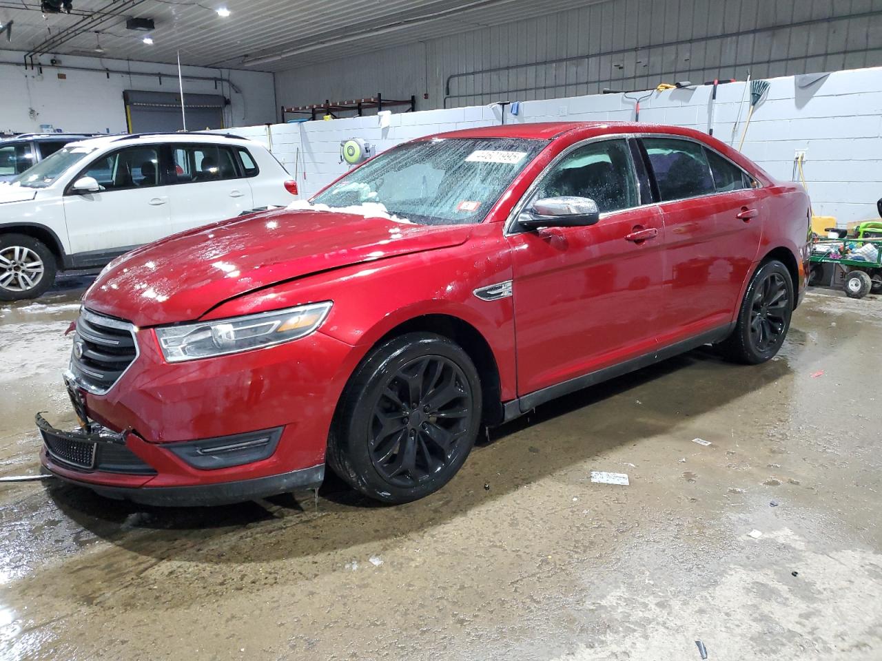 2014 Ford Taurus - Image 1