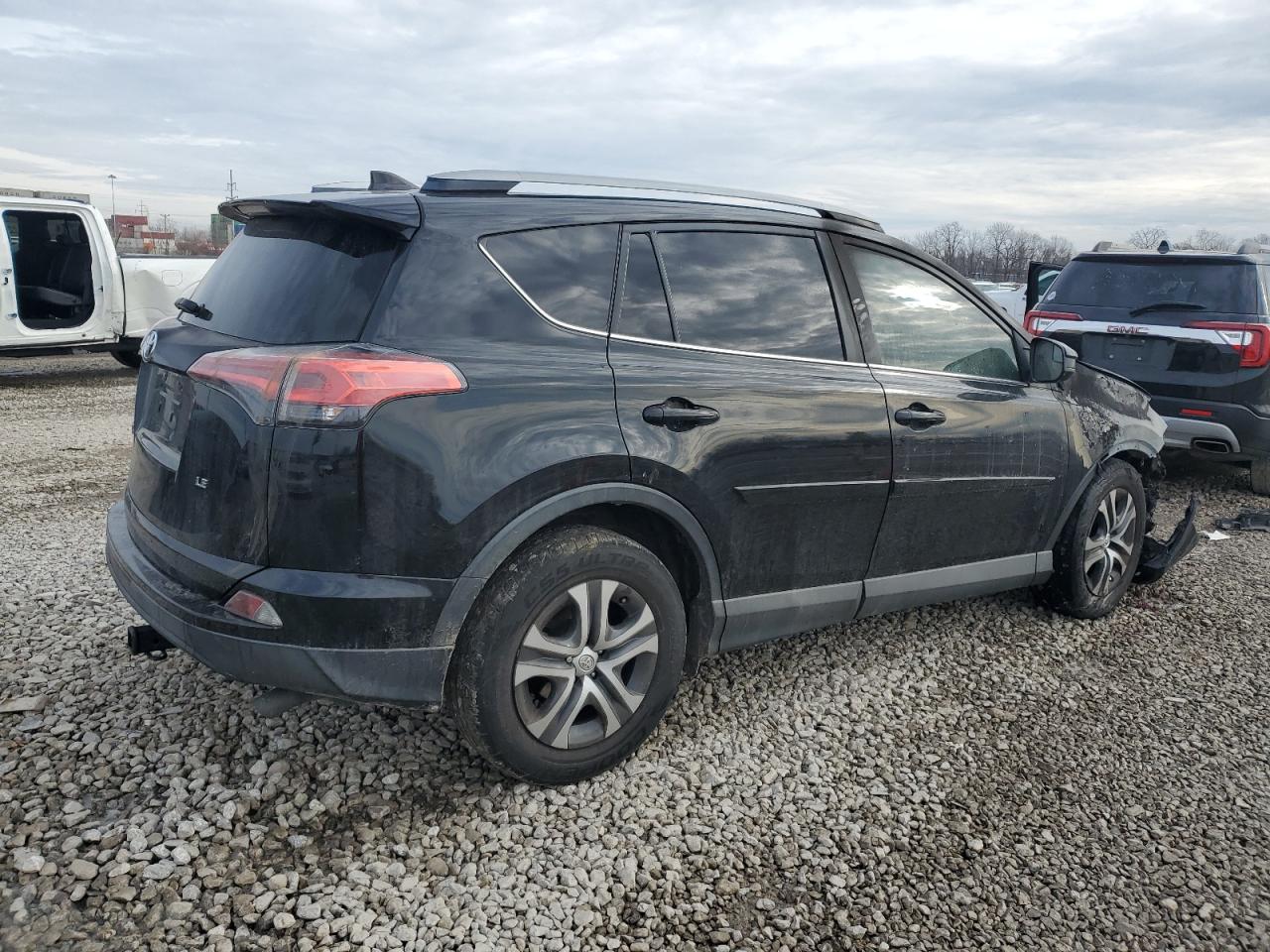 2017 Toyota RAV 4 - Image 3