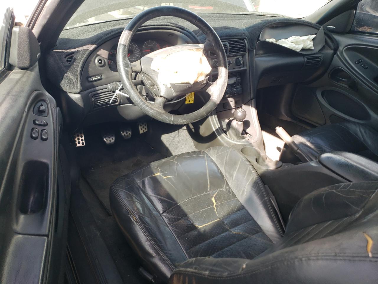 2000 Ford Mustang - Image 8