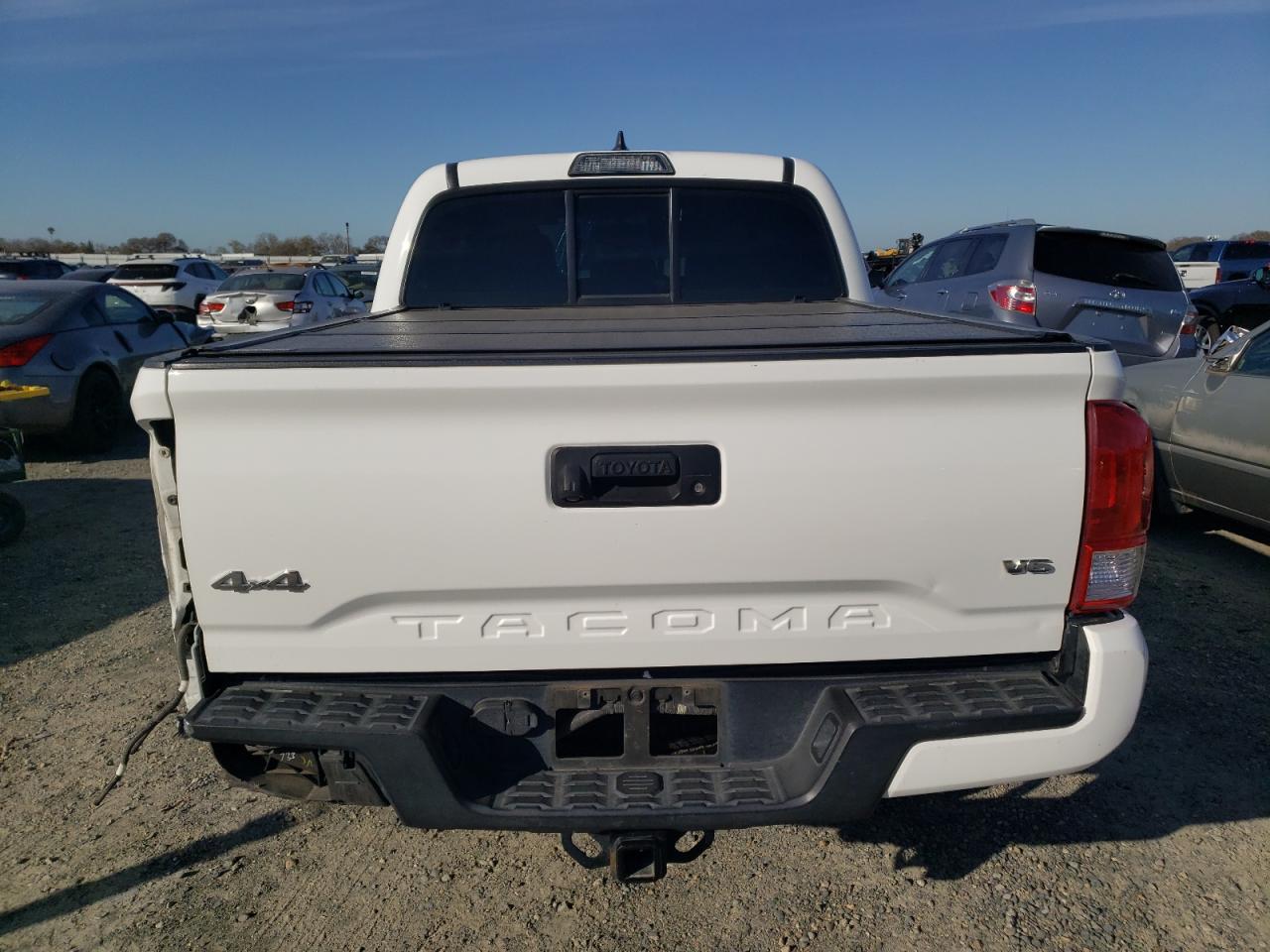 2017 Toyota Tacoma - Image 6