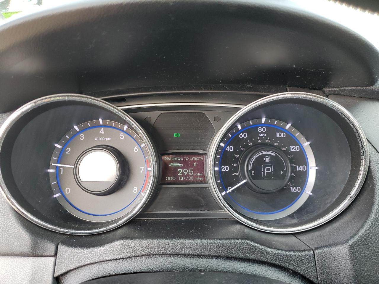 2014 Hyundai Sonata - Image 9