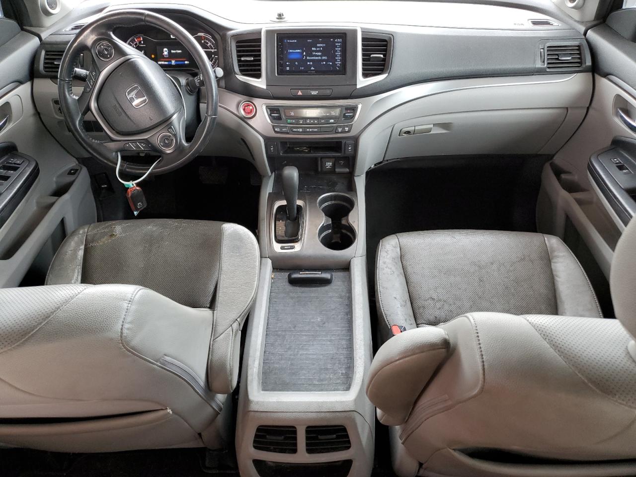 2019 Honda Ridgeline - Image 8