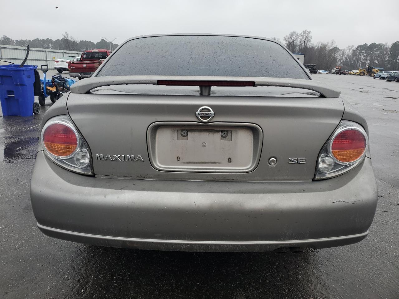 2002 Nissan Maxima - Image 6