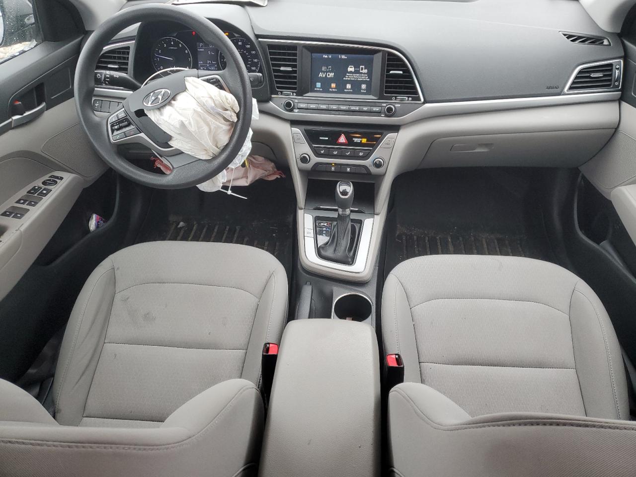 2018 Hyundai Elantra - Image 8