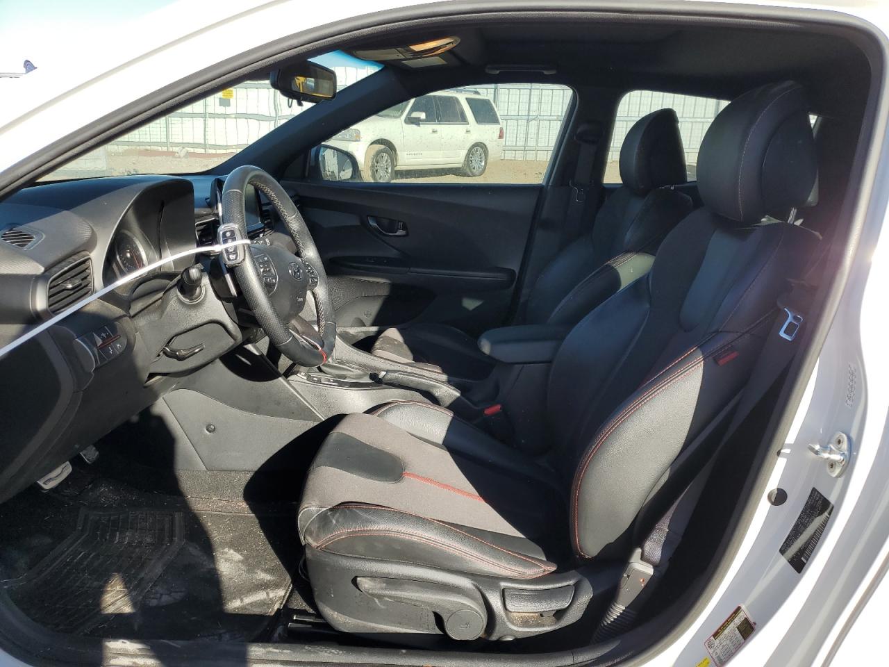 2020 Hyundai Veloster - Image 7