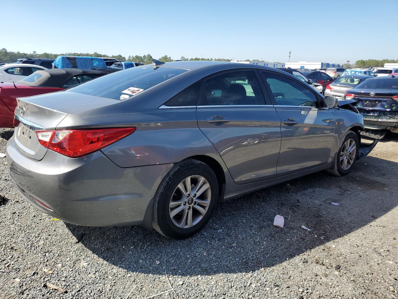 2013 Hyundai Sonata - Image 3