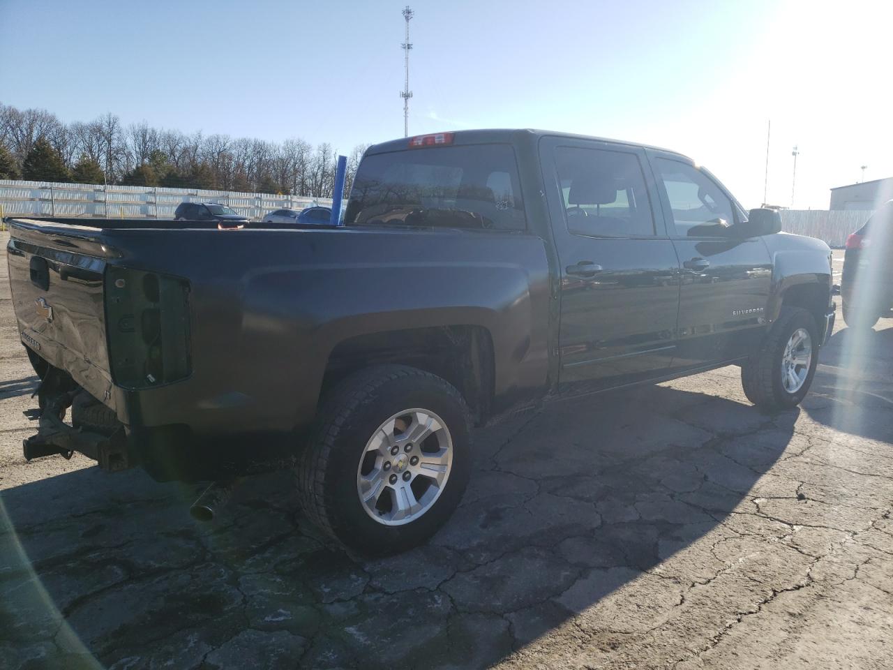 2015 Chevrolet Silverado - Image 3