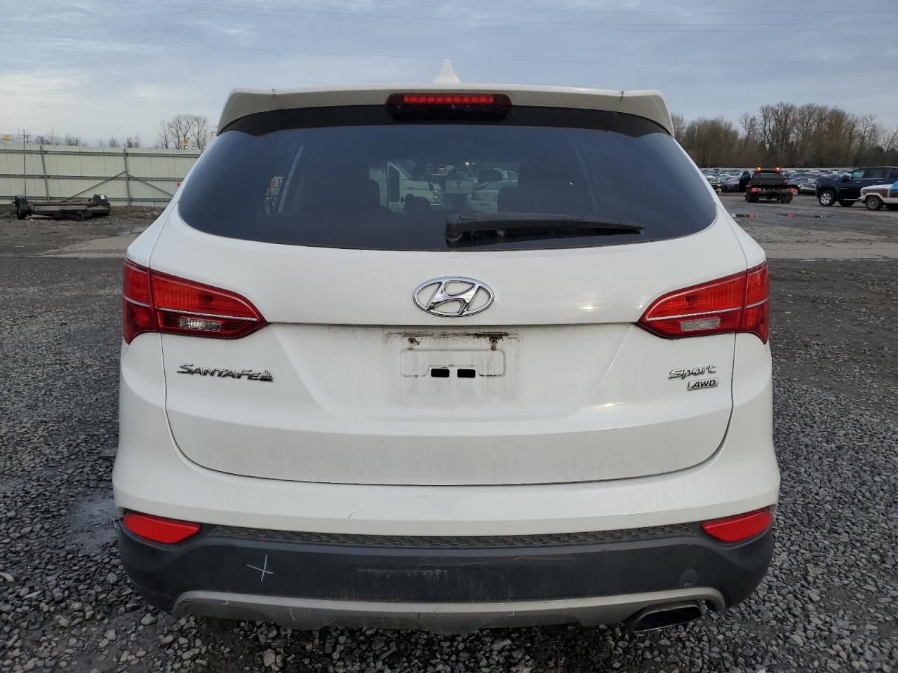 2015 Hyundai Santa Fe - Image 6