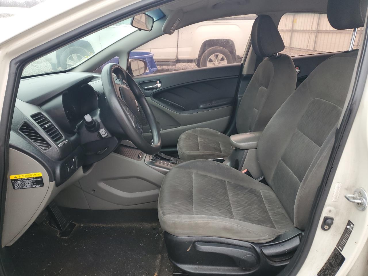2015 Kia Forte - Image 7