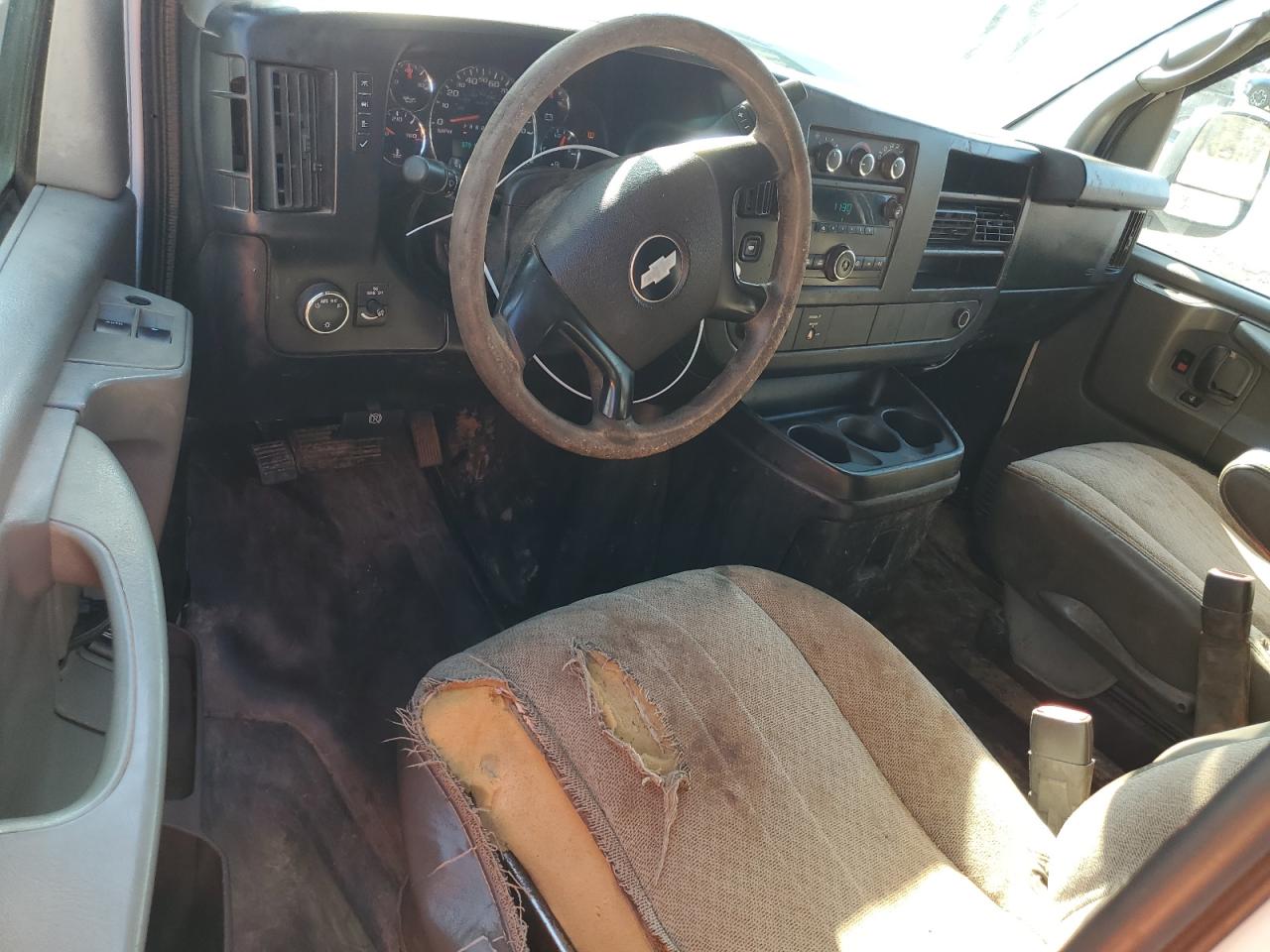 2014 Chevrolet Express - Image 8