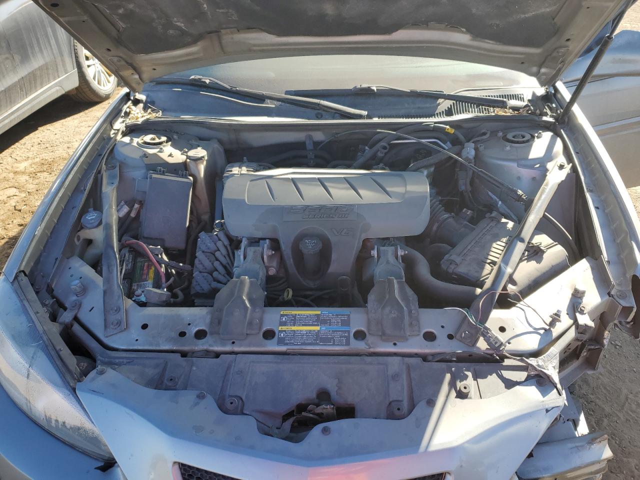 2007 Pontiac Grand Prix - Image 11