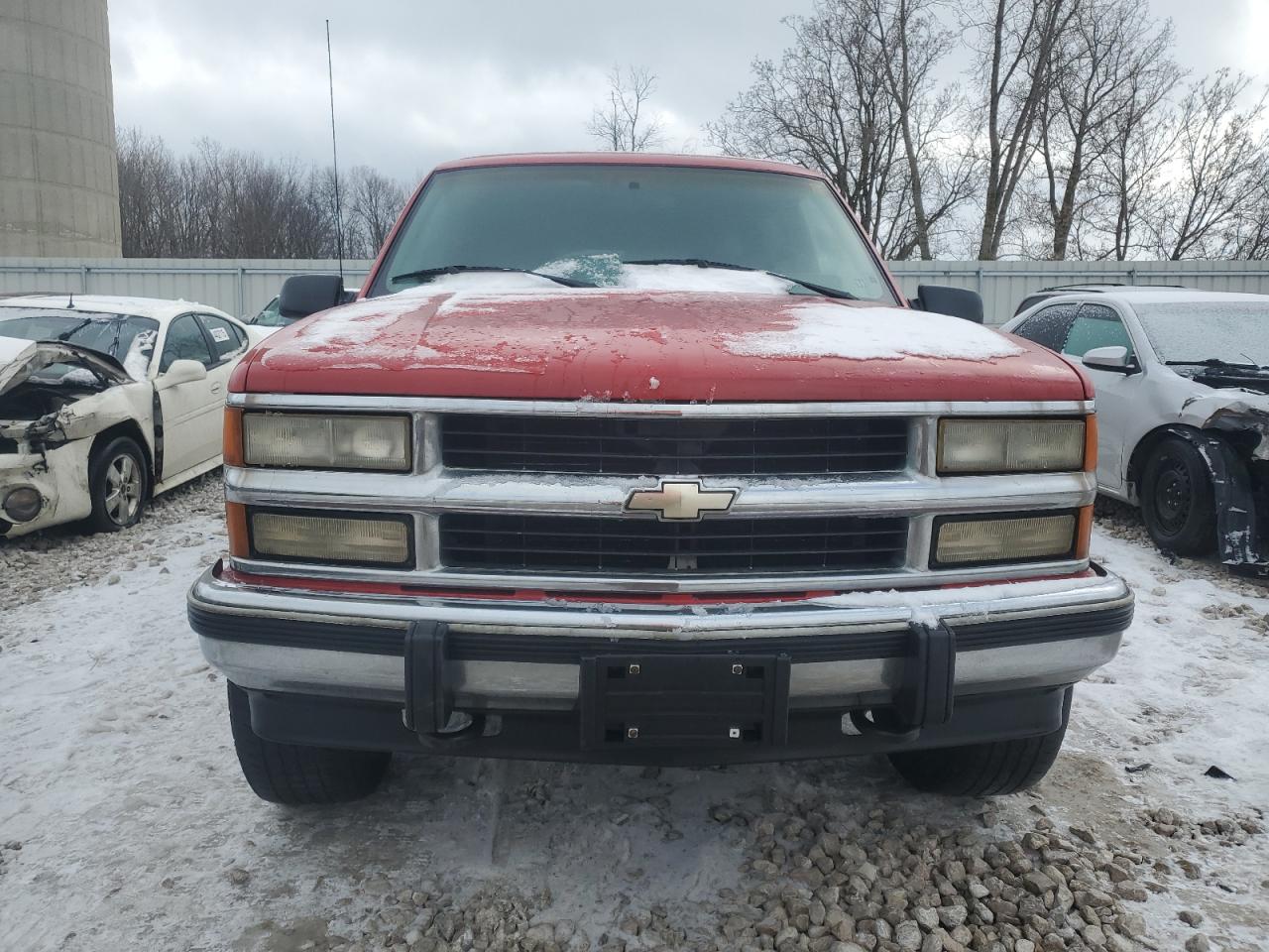 1994 Chevrolet Suburban - Image 5