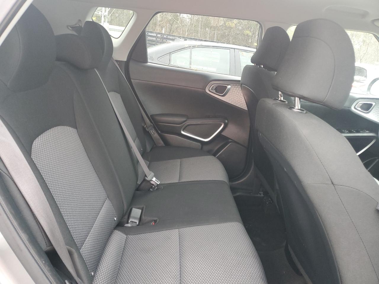2022 Kia Soul - Image 10