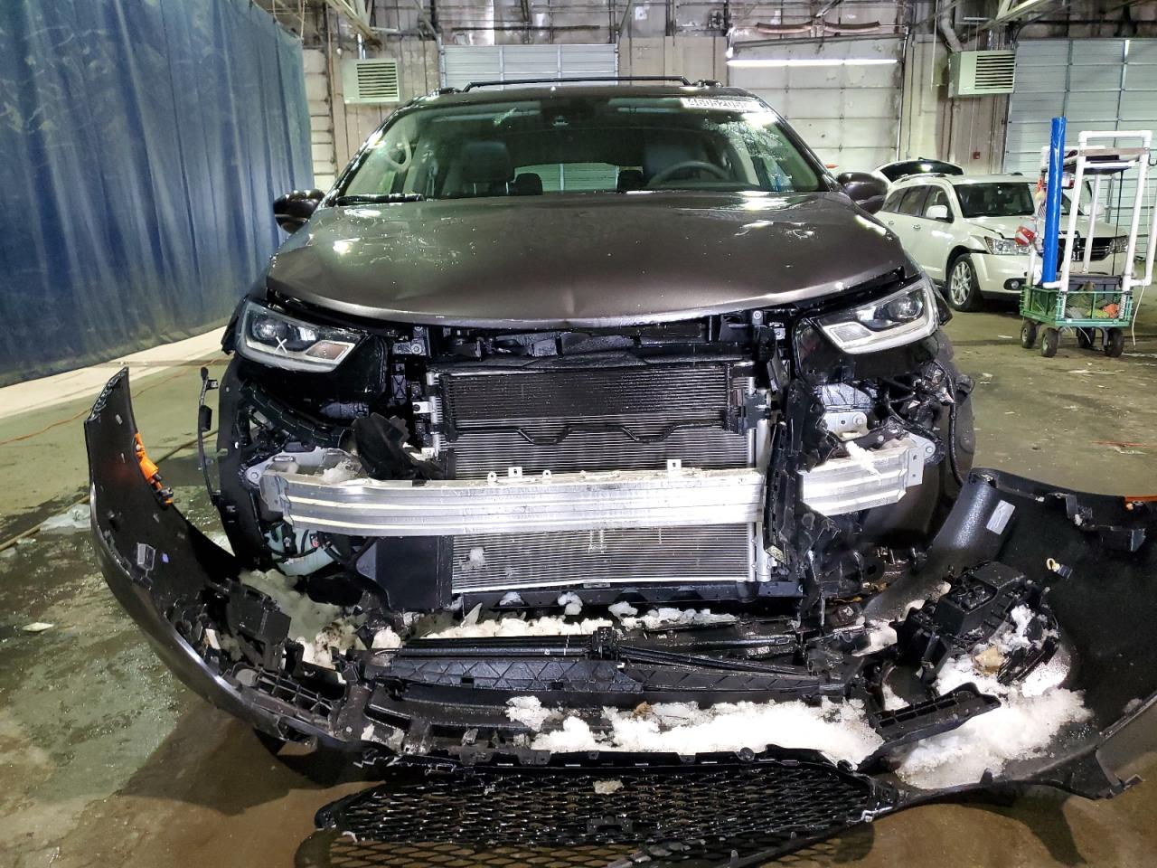 2022 Chrysler Pacifica - Image 5