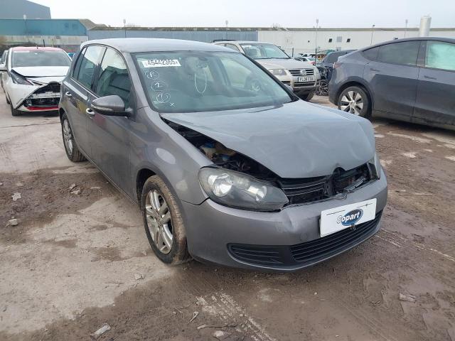 2010 VOLKSWAGEN GOLF SE TD