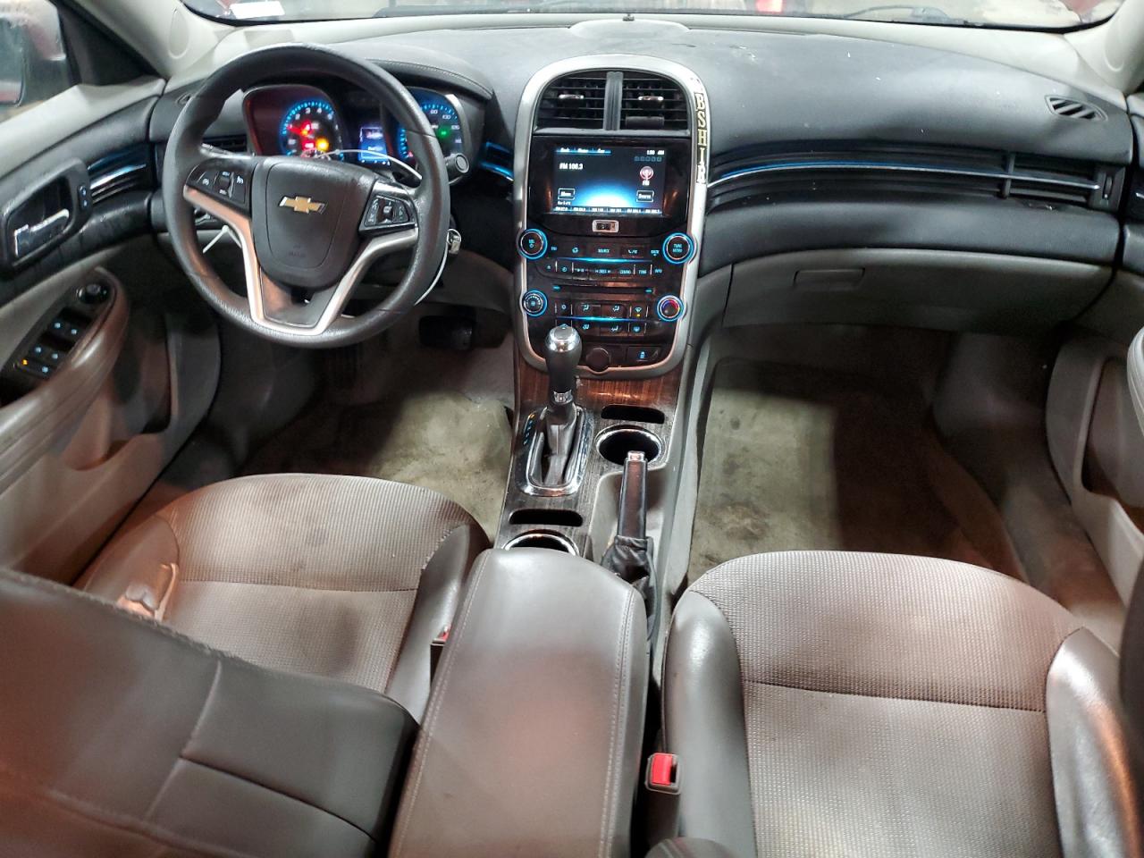 2015 Chevrolet Malibu - Image 8