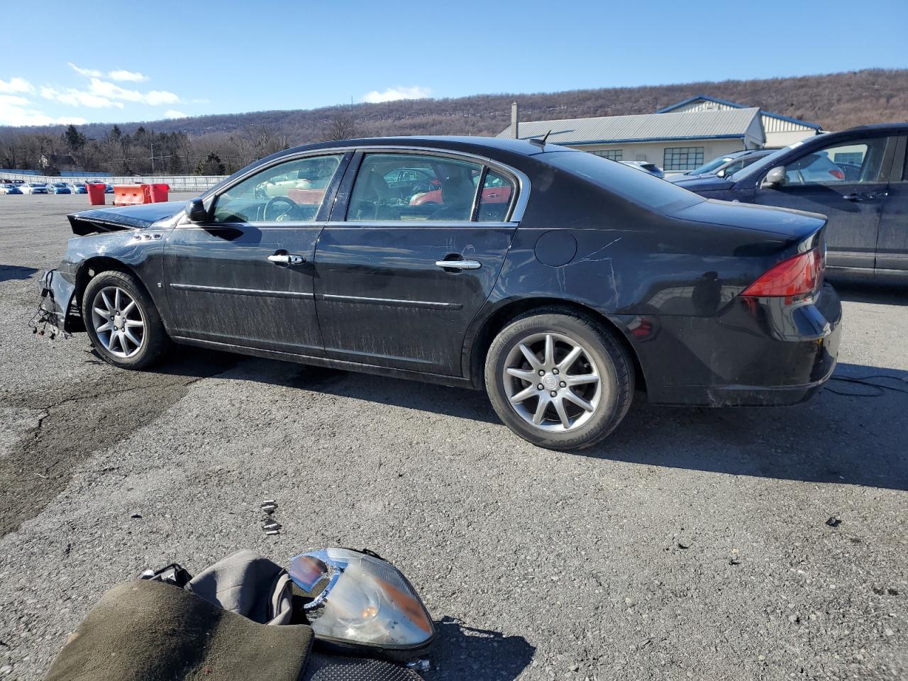 2007 Buick Lucerne - Image 2