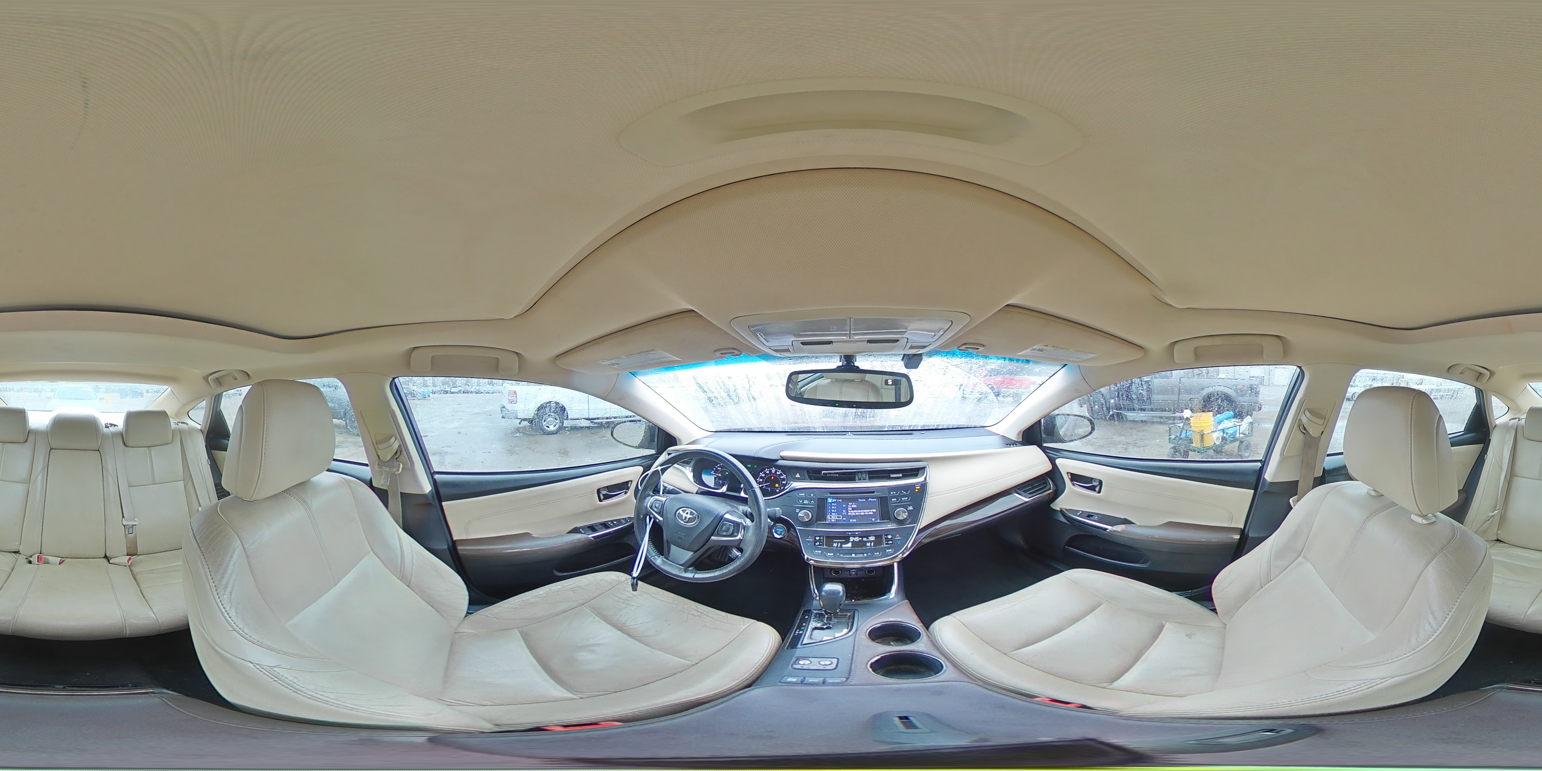 2013 Toyota Avalon - Image 13