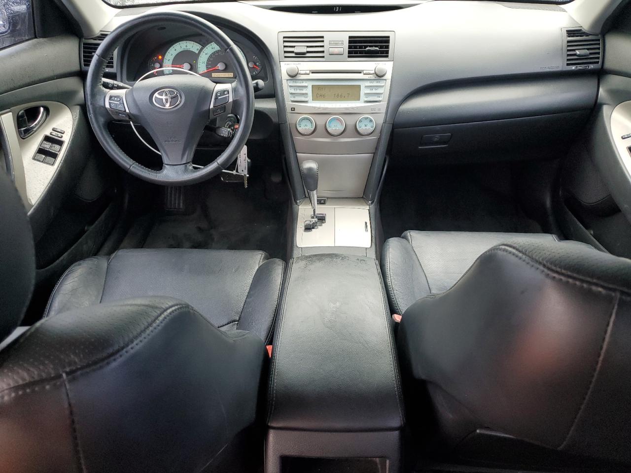 2009 Toyota Camry - Image 8