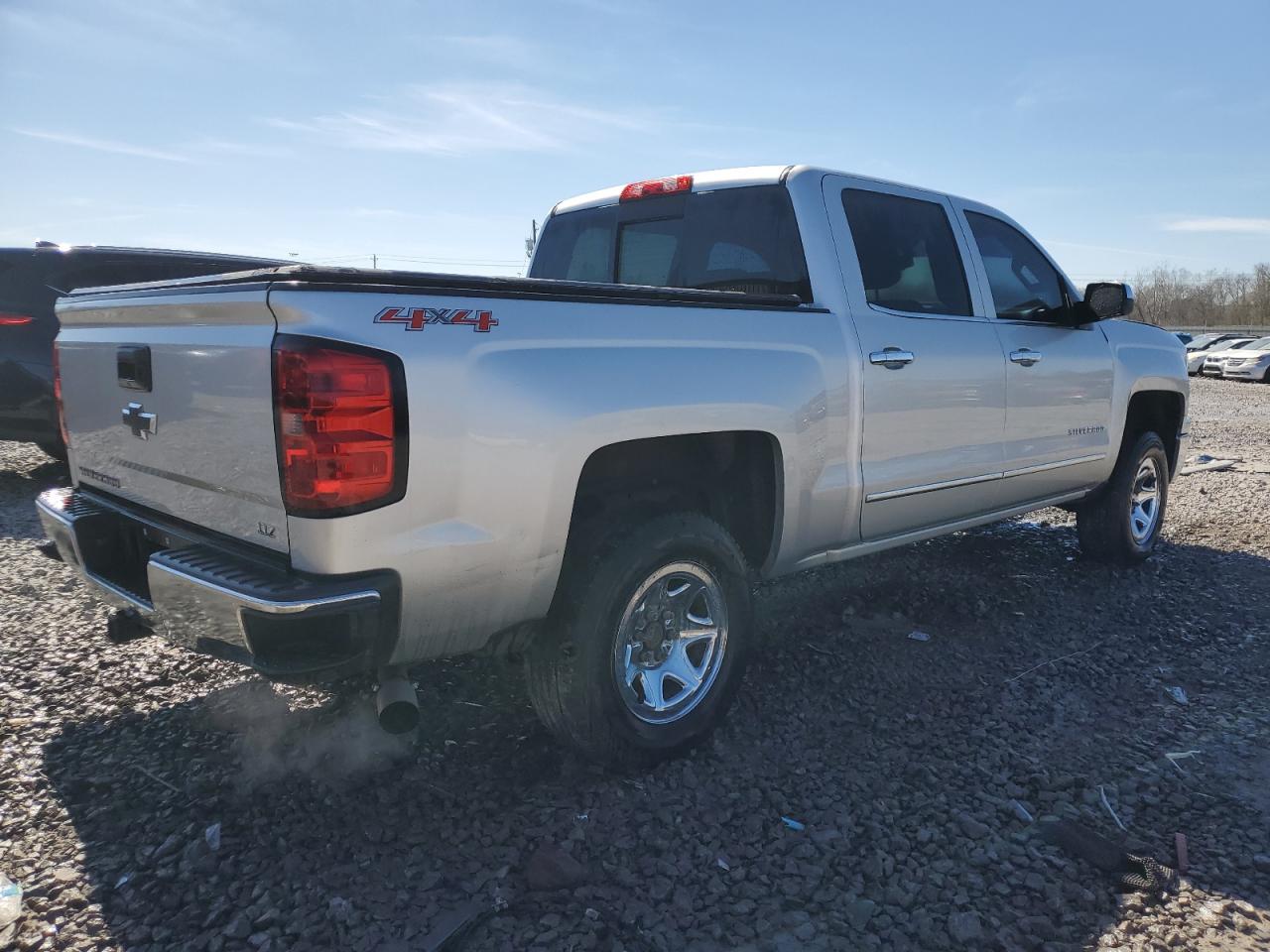 2015 Chevrolet Silverado - Image 3