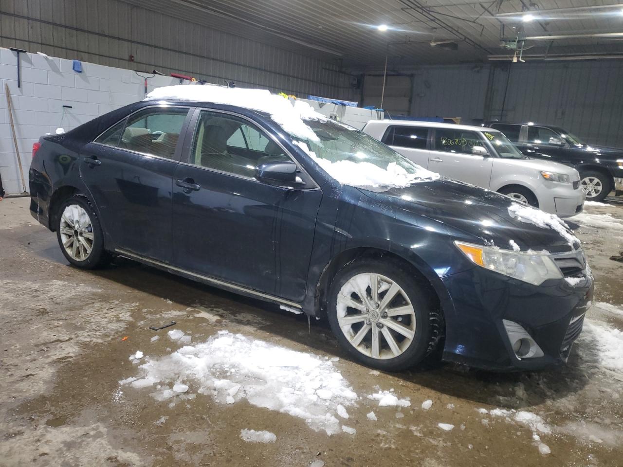 2012 Toyota Camry - Image 4
