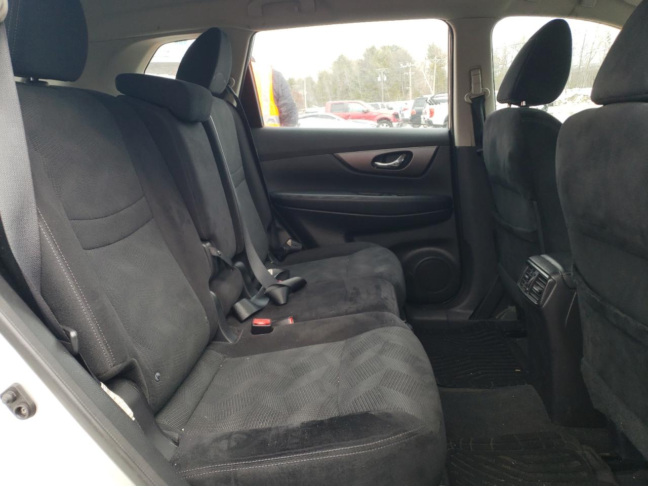 2014 Nissan Rogue - Image 11