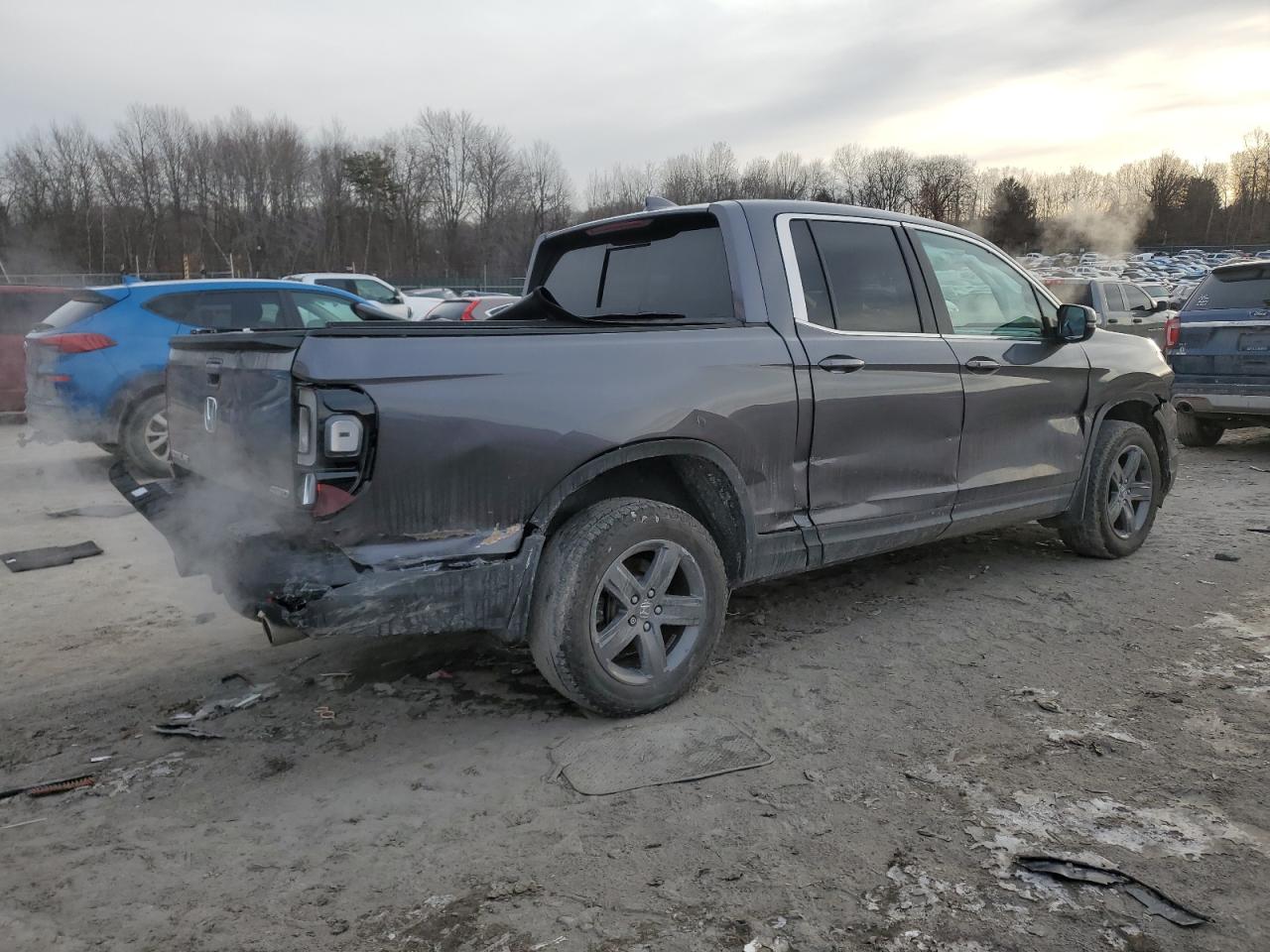 2022 Honda Ridgeline - Image 3