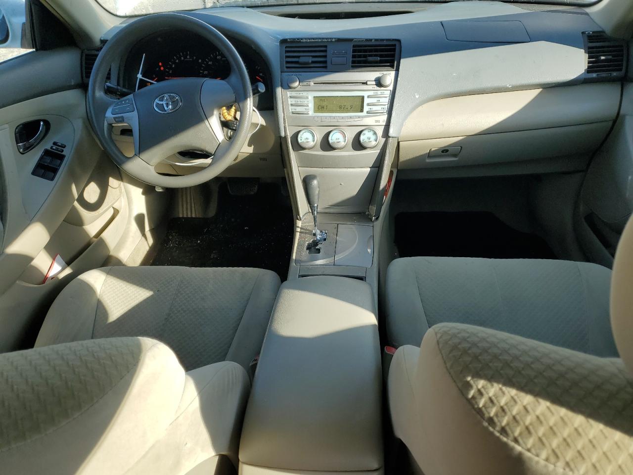 2009 Toyota Camry - Image 8