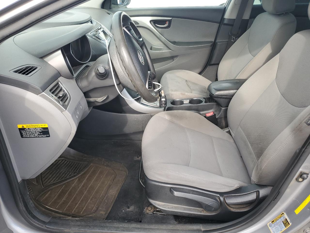 2013 Hyundai Elantra - Image 7