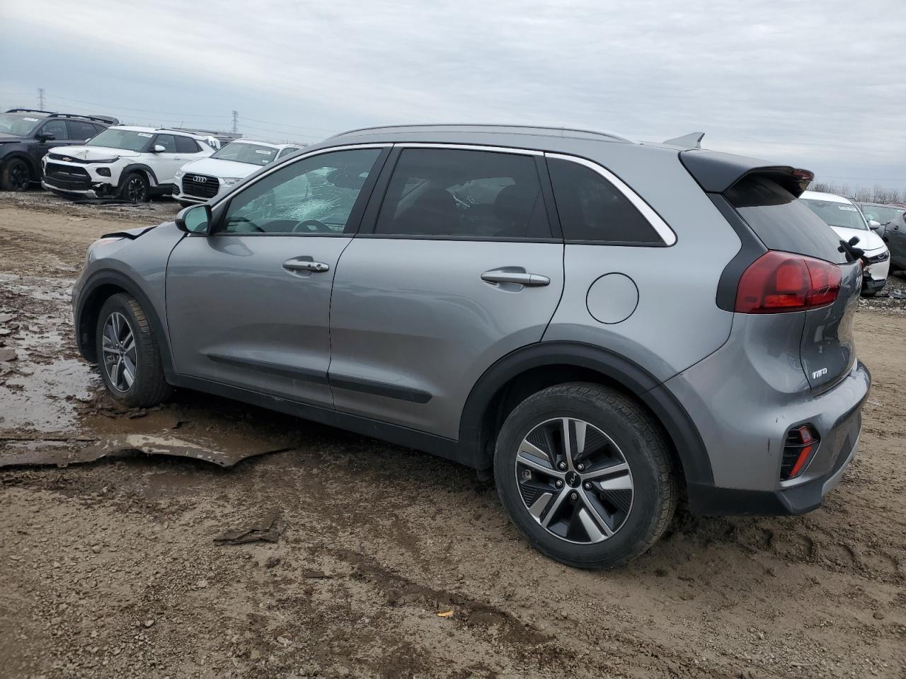 2022 Kia Niro - Image 2